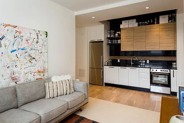 Rented by Nooklyn NYC LLC | media 44