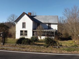 2116 Old Woodway Rd, Dryden, VA 24243