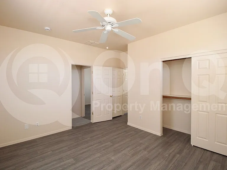 9120 W Hubbell St — Photo 20