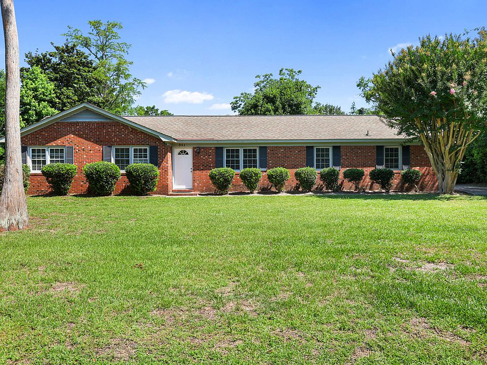 1st image of 351 Sabra Dr