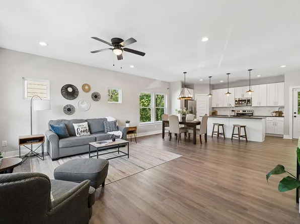 3112 Greggwood Dr, Nashville, TN 37207