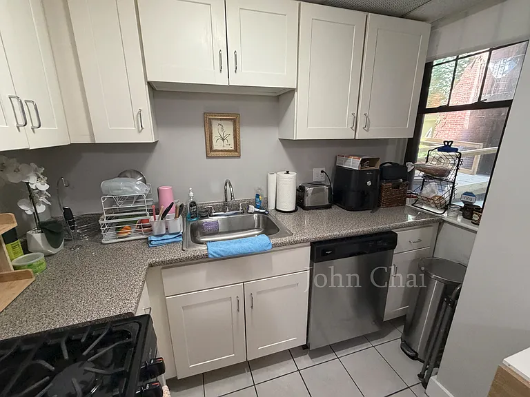 210 Chestnut Hill Ave #2 — Photo 24