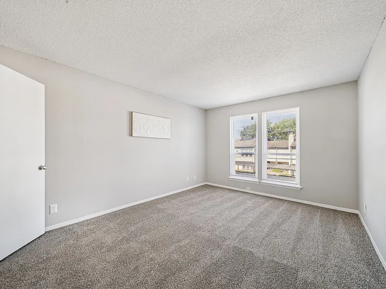 Cedar Park Apartments — Photo 49