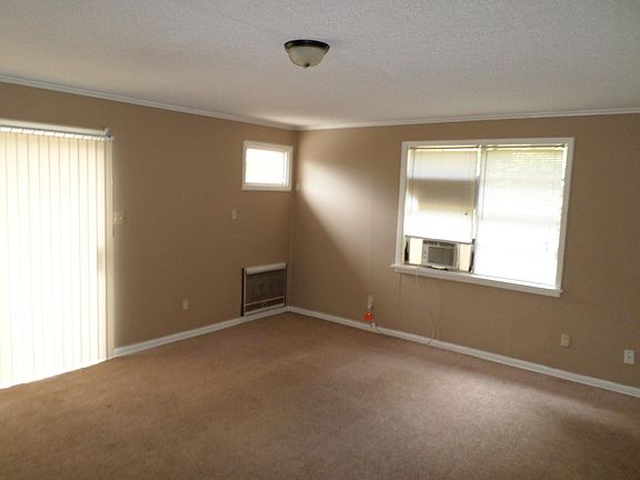 4th image of 1242 Darlow St
