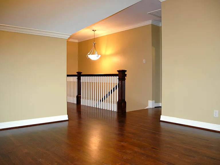 2560 Shirley Ave — Photo 10