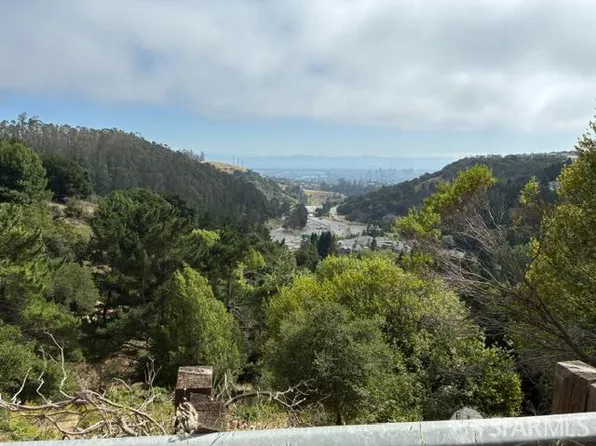 2247 Tunnel Rd, Oakland, CA 94611