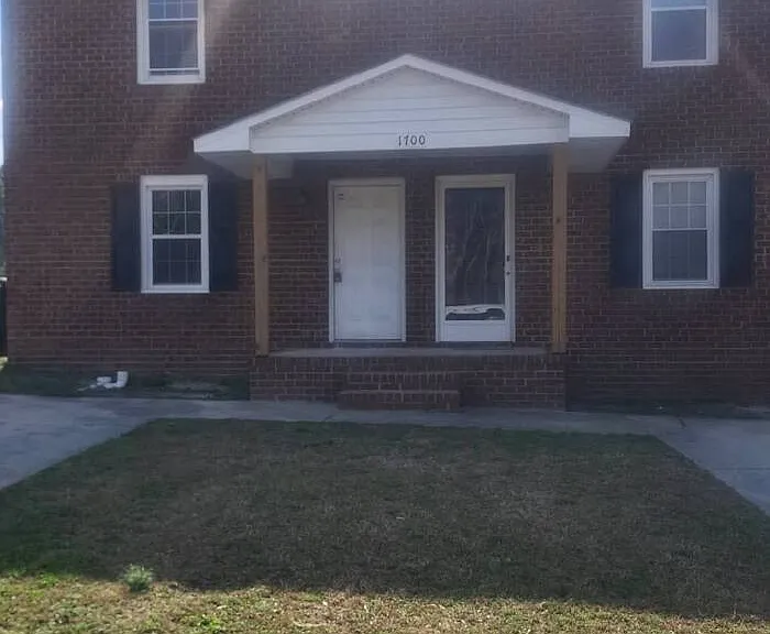 1700 Fletcher Dr #B — Photo 1