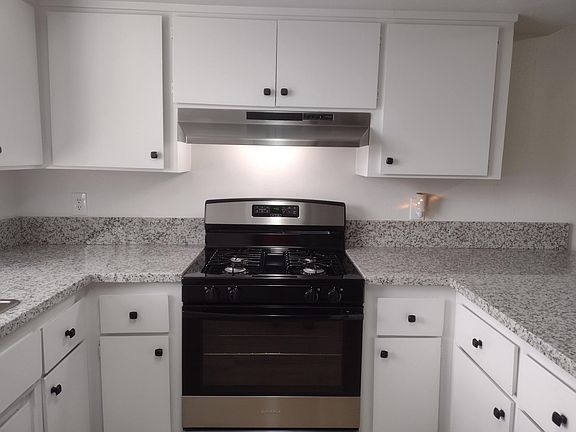 4th image of 1499 South Ave APT 122