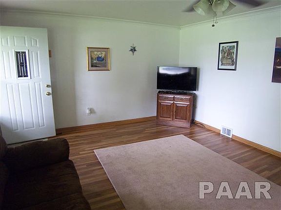 5th image of 10410 N Moss St