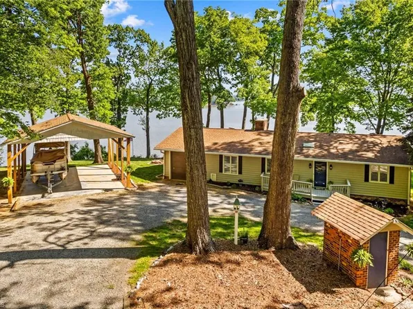 395 Rendleman Dr, Salisbury, NC 28146