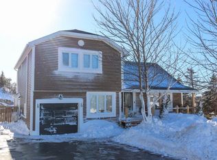 16 Hickeys Rd, Paradise, NL A1L3J3