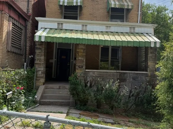 142 Robinson St, Pittsburgh, PA 15213