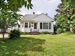 7715 Wainstead Dr, Parma, OH