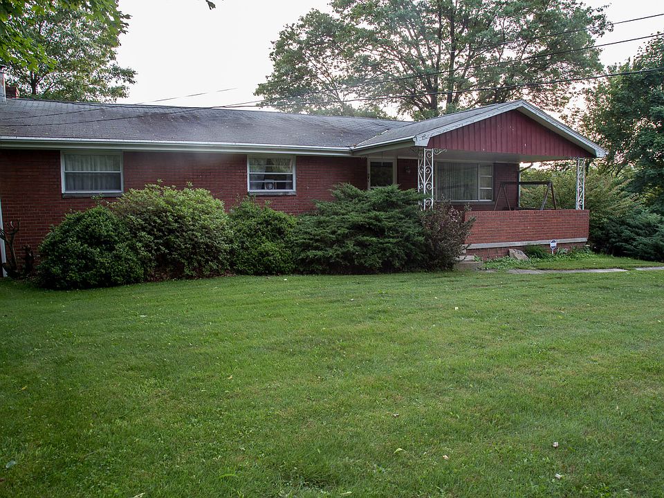 Front - large covered porch