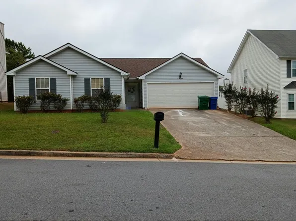 2556 Yocumshire Ct, Lithonia, GA 30058