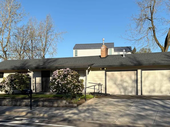 30520 SW Boones Ferry Rd, Wilsonville, OR 97070