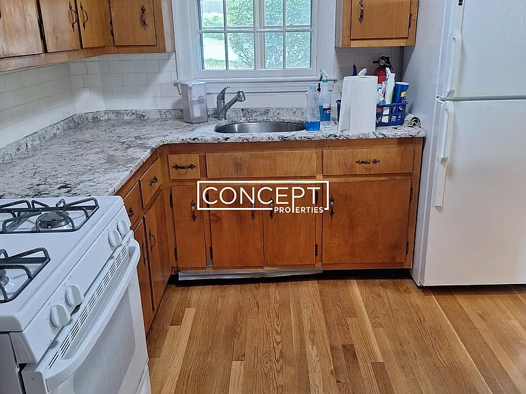 105 Keith St — Photo 13