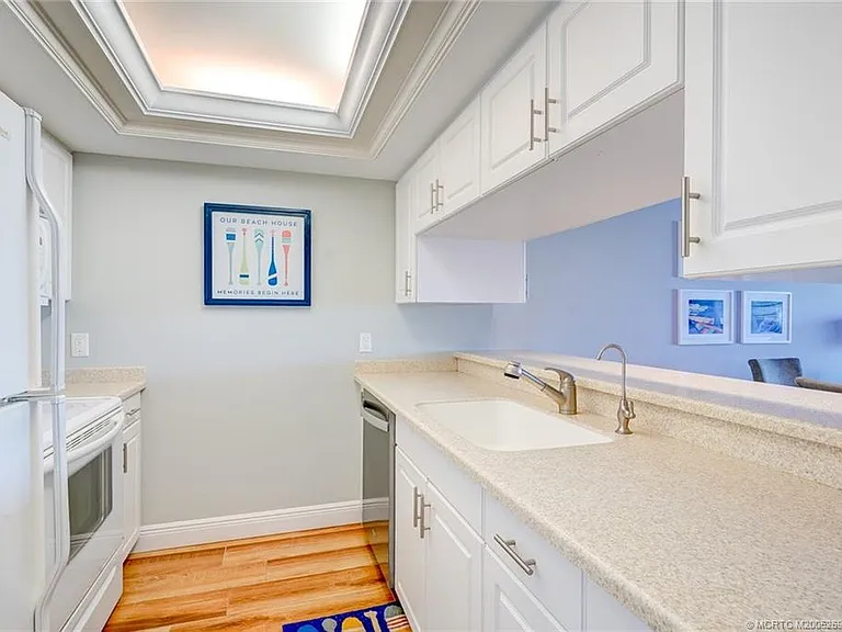 40 NE Plantation Rd #203 — Photo 13