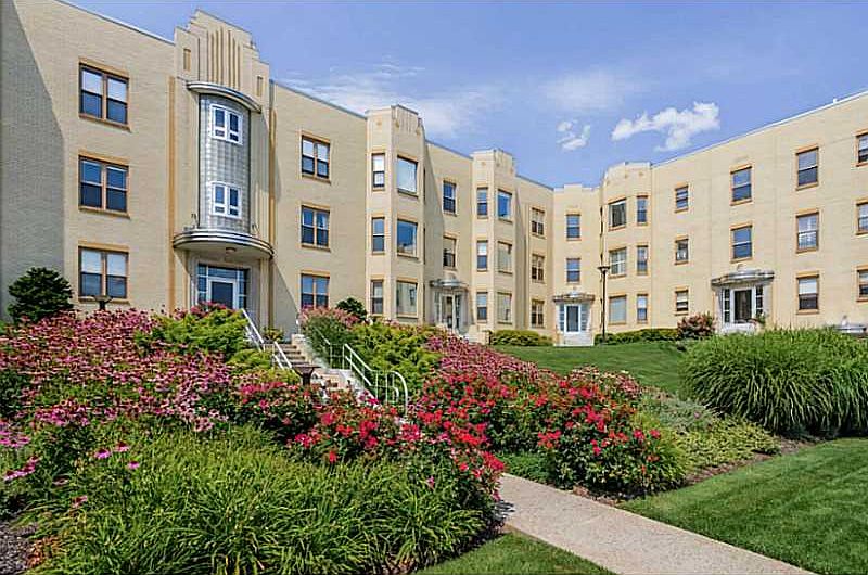 1st image of 1180 Narragansett Blvd APT F2