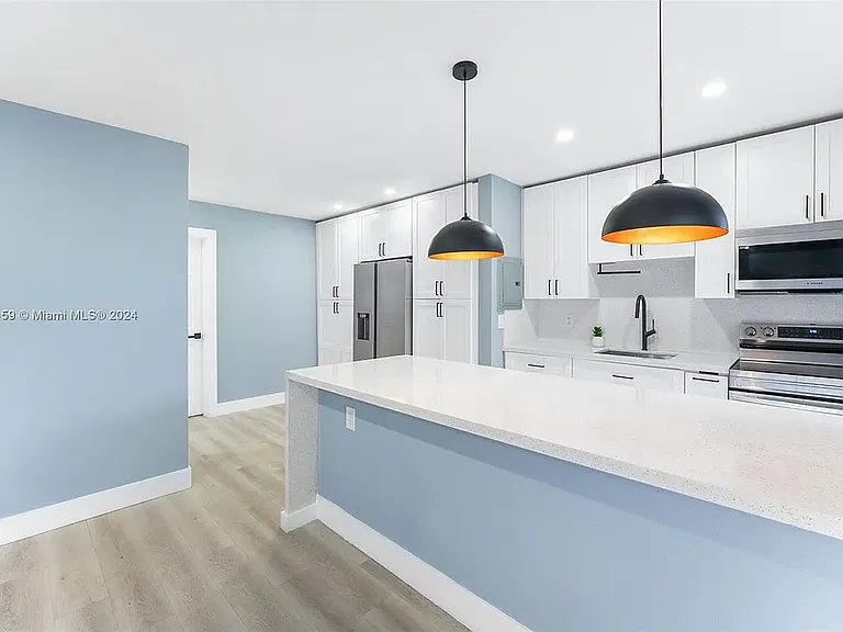 1620 SW 40th Ave #1 — Photo 16