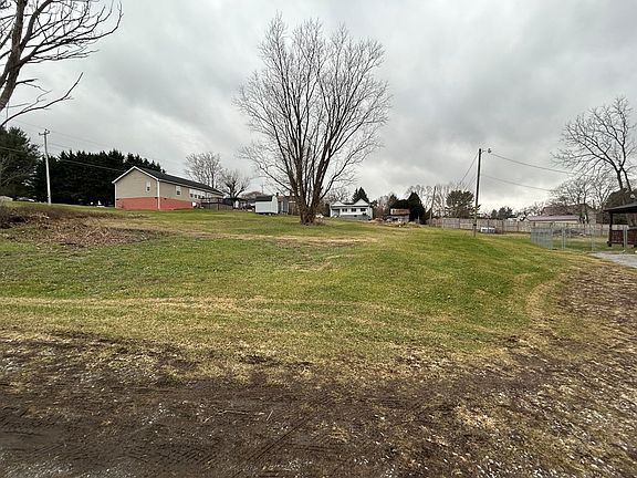 4th image of S 16th St