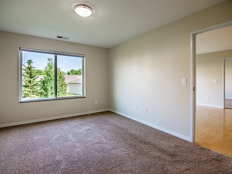 Overlook Ridge Apartments — Photo 39