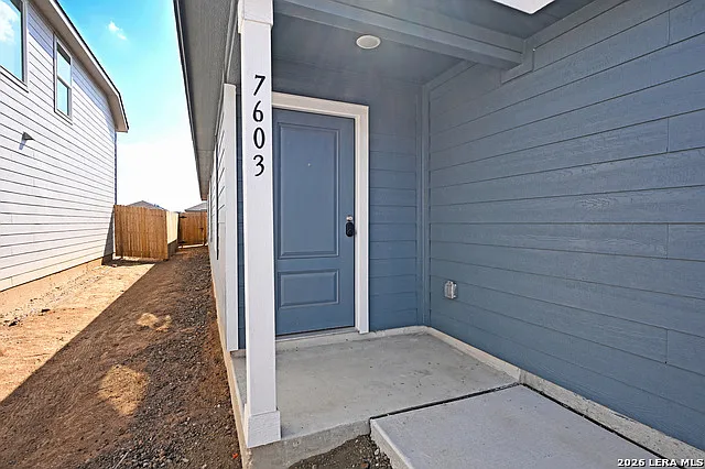 7603 Adam Star — Photo 2