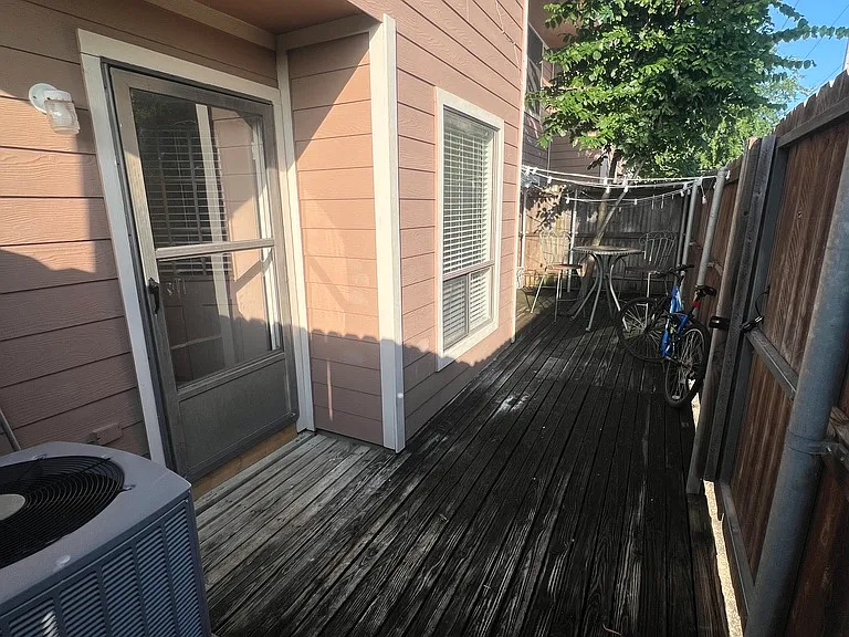 Private fenced back patio