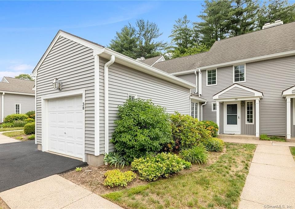 1st image of 38 Copley Rd #38