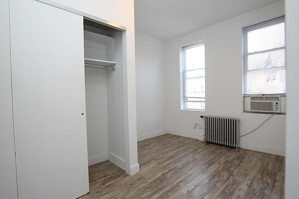 Rented by Nooklyn NYC LLC | media 17