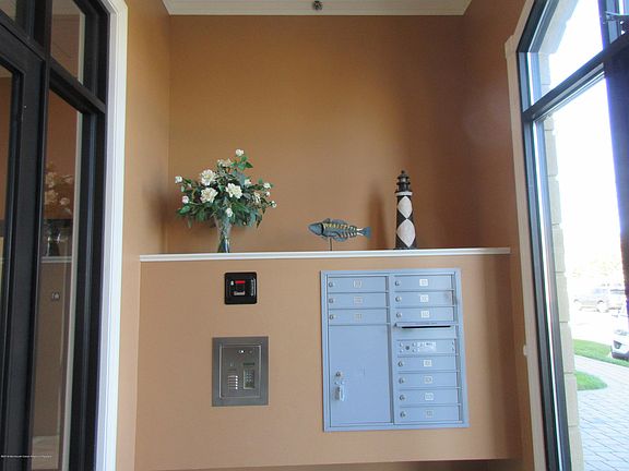 3rd image of 701 Main St Unit 301