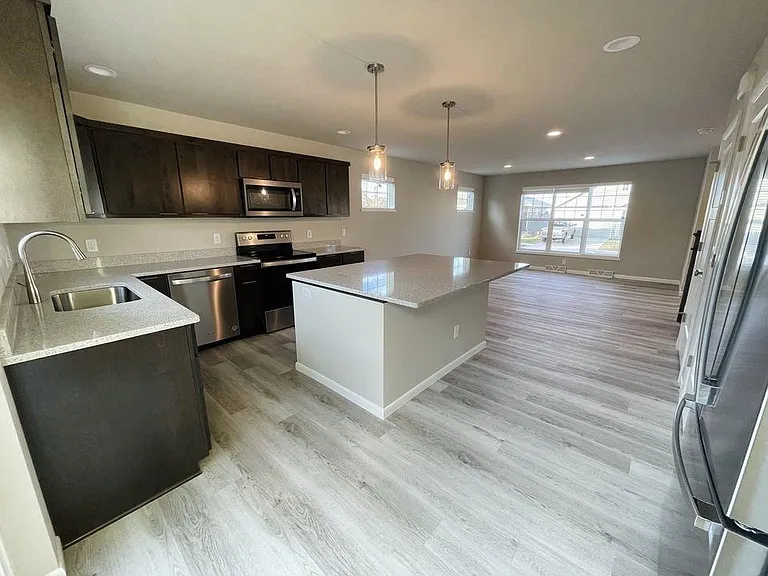 915 Blue Crane Run — Photo 3