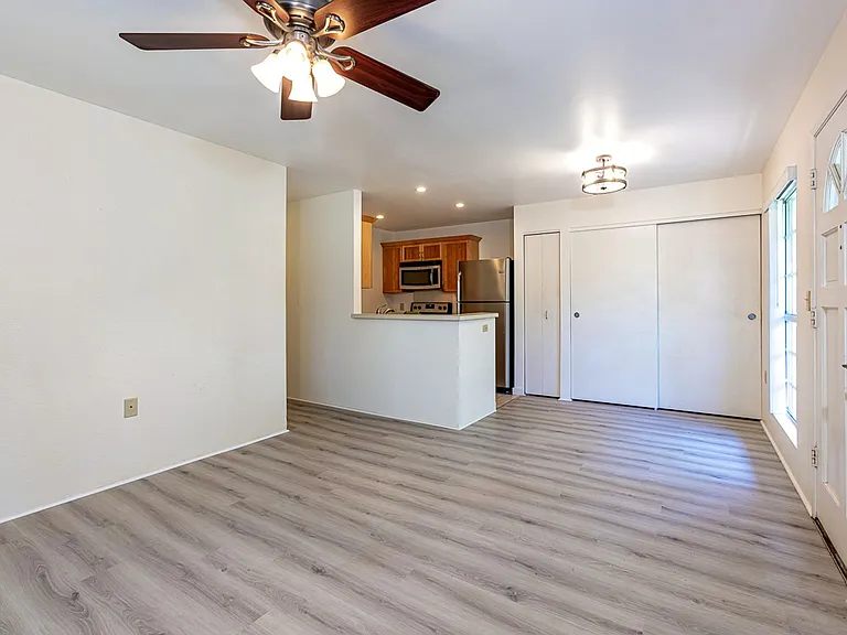 160 Keonekai Rd #18-202 — Photo 13