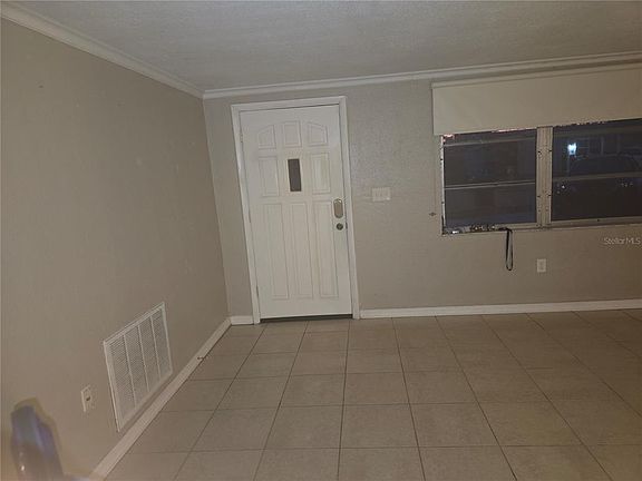 5th image of 9240 Sterling Ln