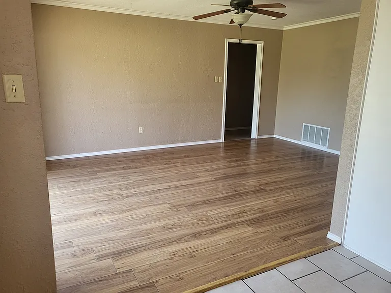7307 NW Compass Dr — Photo 6