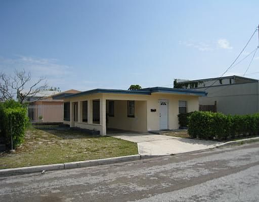 2nd image of 4518 Garden Ave