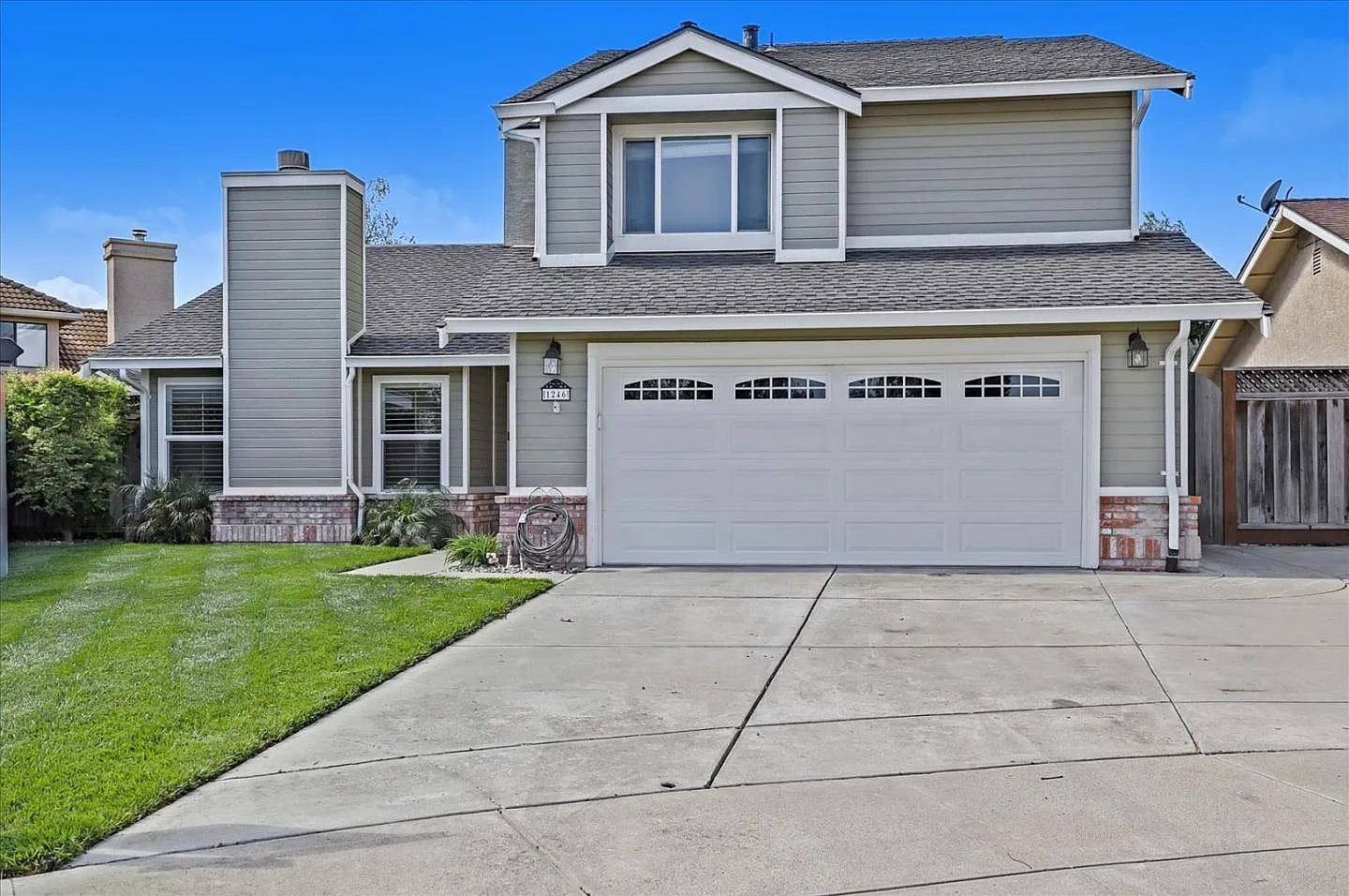 1246 Valbusa Dr photo 1