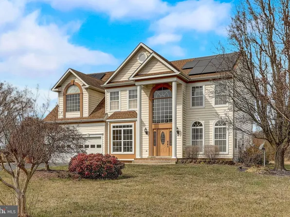 12936 Broadview Run Dr, Waldorf, MD 20602