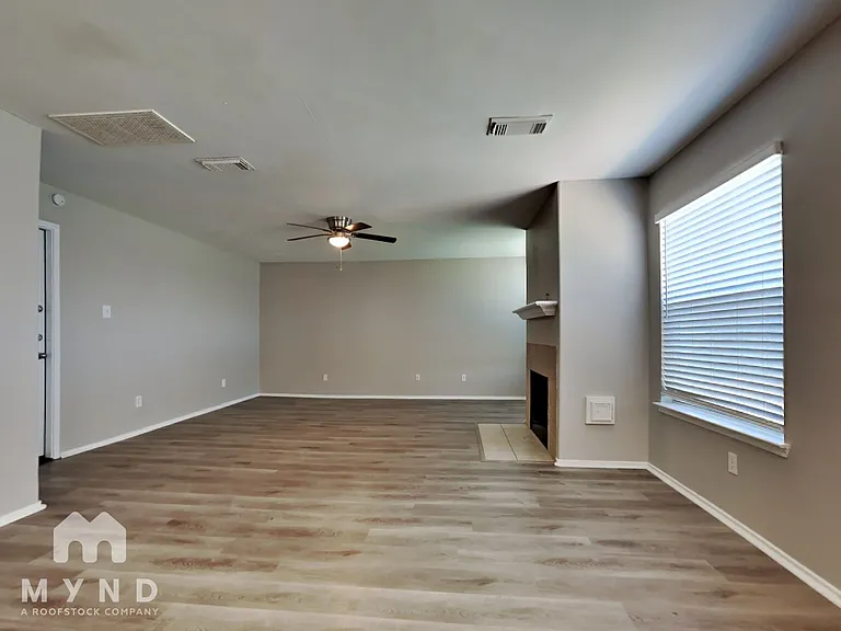 5114 Bright Oak Ct — Photo 8