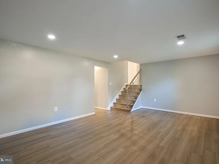 2403 Arrow Park Dr — Photo 43