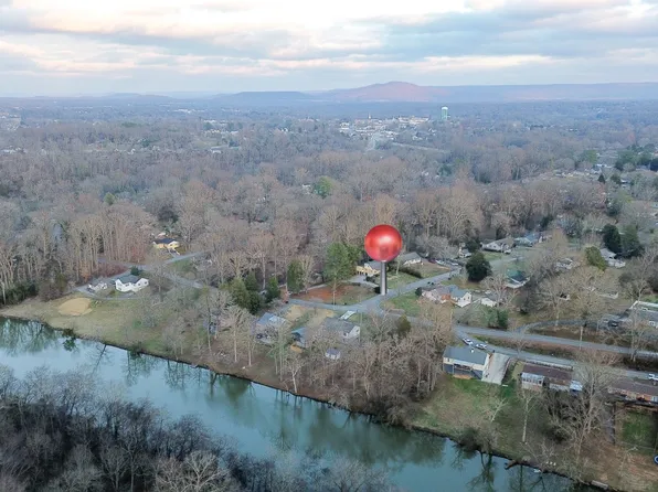 220 Rivermont Dr, McMinnville, TN 37110