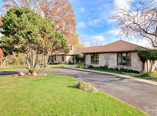 43425&61 N Deep Lake Rd, Antioch, IL 60002