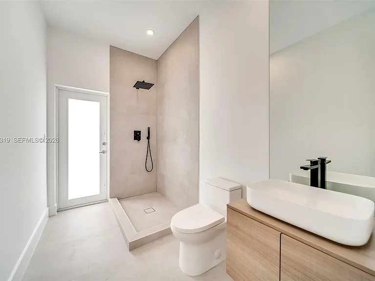 8990 N Miami Ave — Photo 46