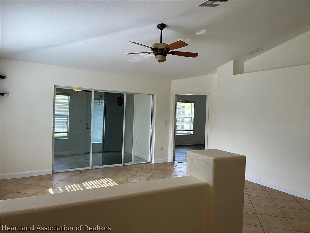 3 bed, 2.0 bath, 1634 sqft, $1,800 — Photo 3