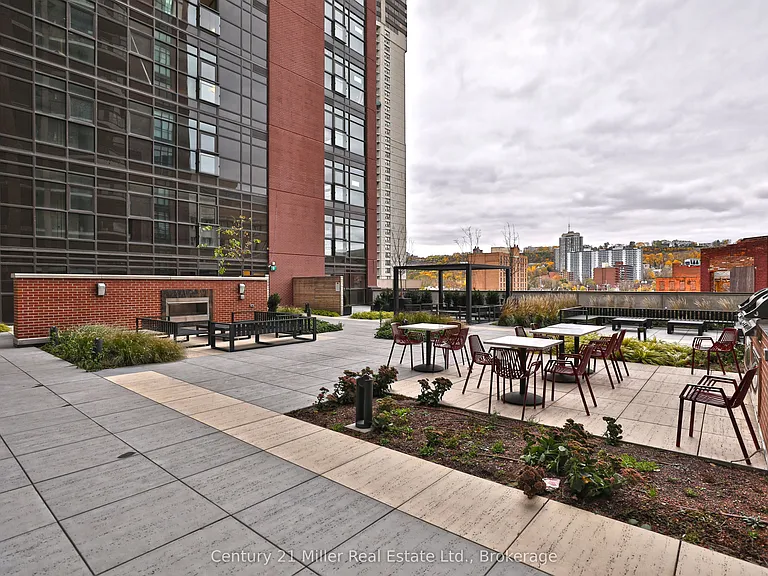 118 King St E #618 — Photo 30