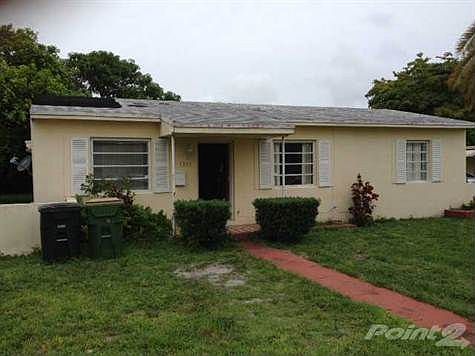 4th image of 1355 NE 140th St