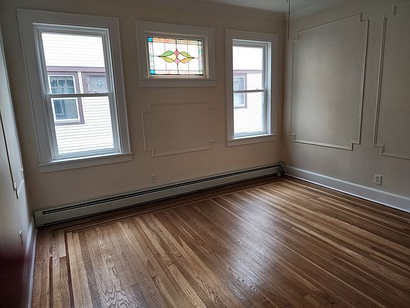5th image of 921 Sheridan Ave #1-L