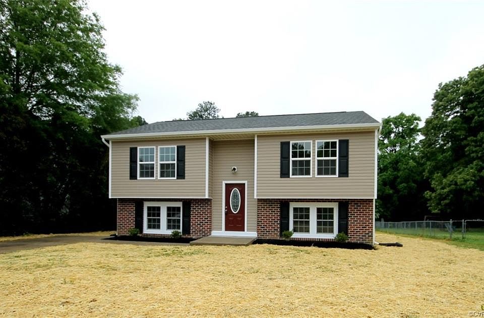 1st image of 6108 Almond Creek Ln