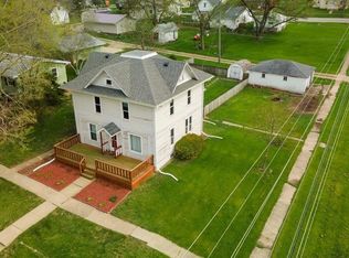 102 Johnston St, Gladbrook, IA 50635