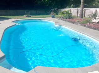 333 Brick Yard Rd, Hampstead, NC 28443